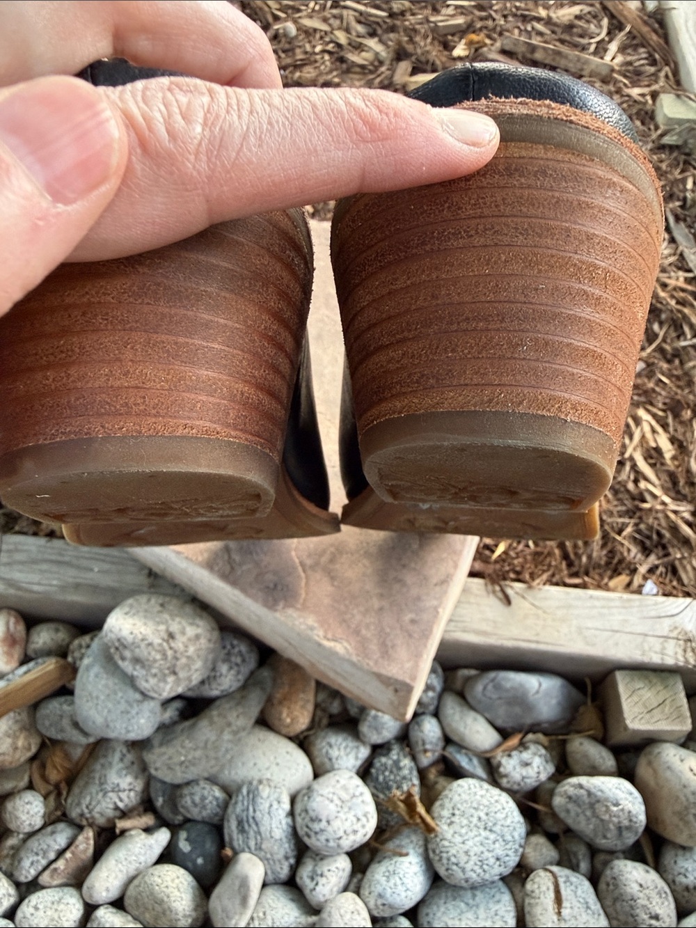 Sofft Leather Women’s Mule Clogs - Picture 6 of 8